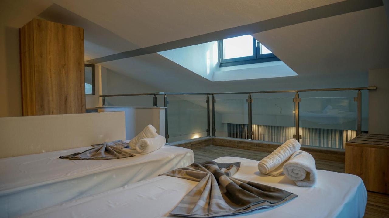 Enalia Luxury Living Apartamento Nikiti  Exterior foto
